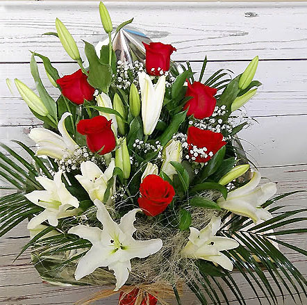 Arreglos florales elegantes en 