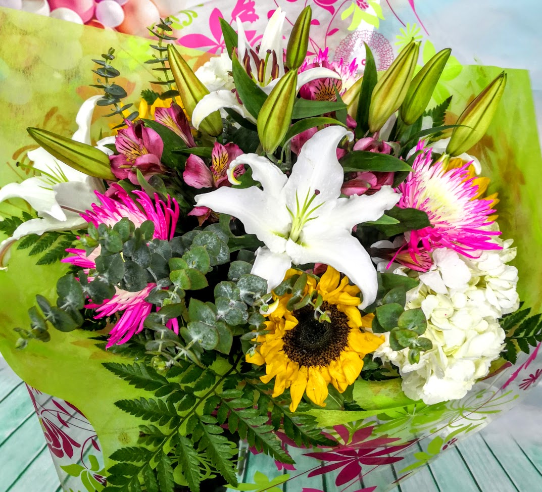 Ramo de flores elegante preparado por florista en Formentera de Segura